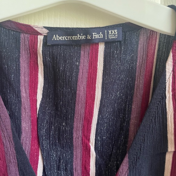 abercrombie & fitch smocked waist blouse - Picture 10 of 10